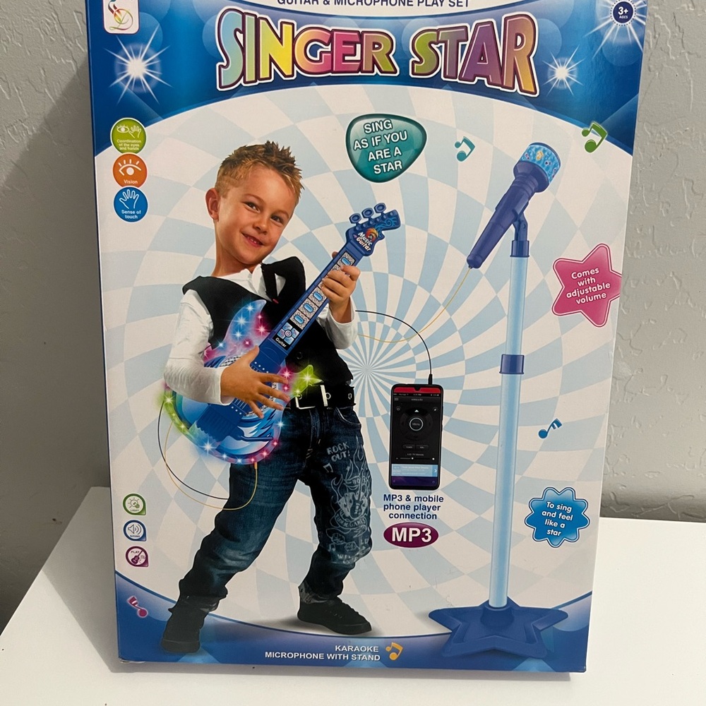 Guitar & Microphone Play Set